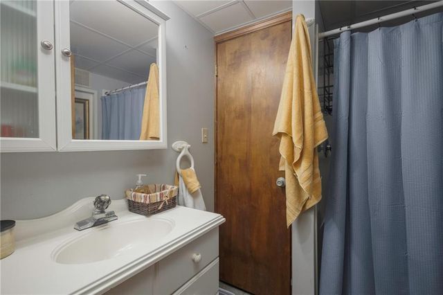 22 Locust Lane, Warrensburg, MO 64093