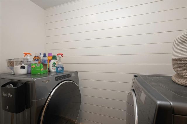 22 Locust Lane, Warrensburg, MO 64093