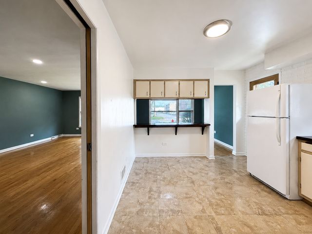 1638 Forest Road, La Grange Park, IL 60526