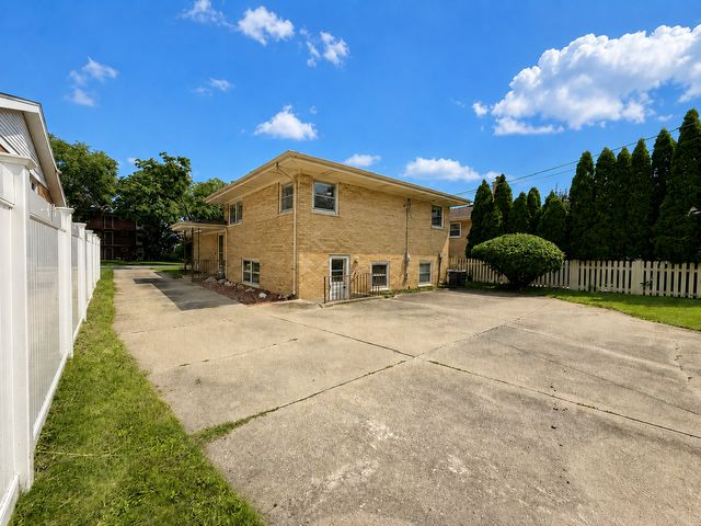 1638 Forest Road, La Grange Park, IL 60526