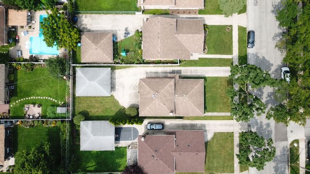 1638 Forest Road, La Grange Park, IL 60526