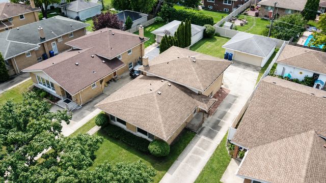 1638 Forest Road, La Grange Park, IL 60526