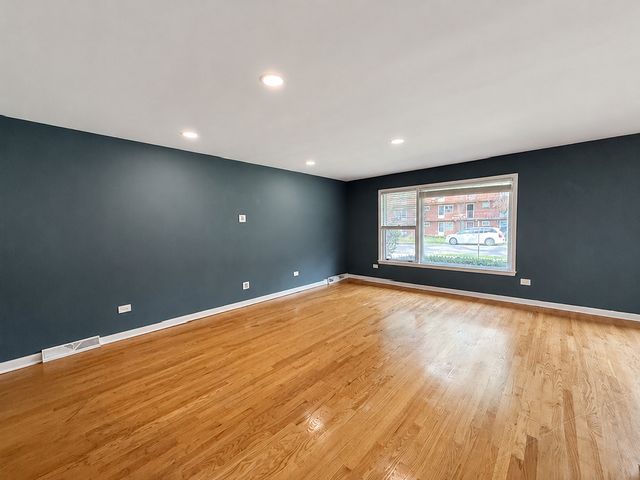 1638 Forest Road, La Grange Park, IL 60526
