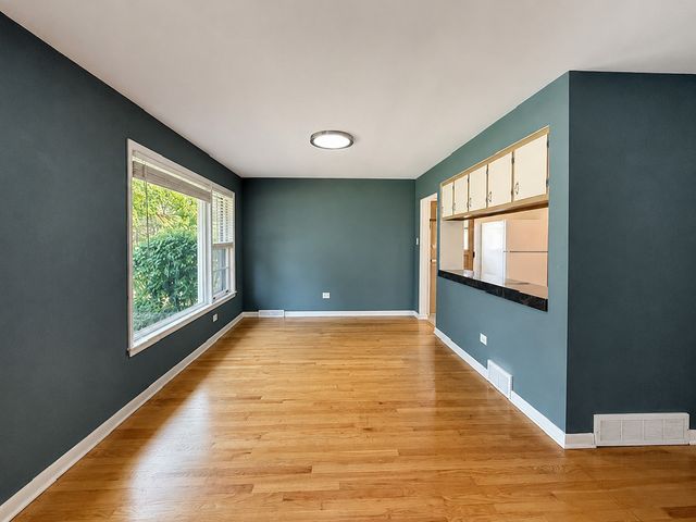 1638 Forest Road, La Grange Park, IL 60526