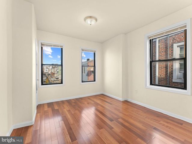 1521 W SHUNK ST, Philadelphia, PA 19145