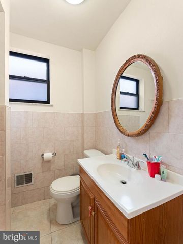 1521 W SHUNK ST, Philadelphia, PA 19145