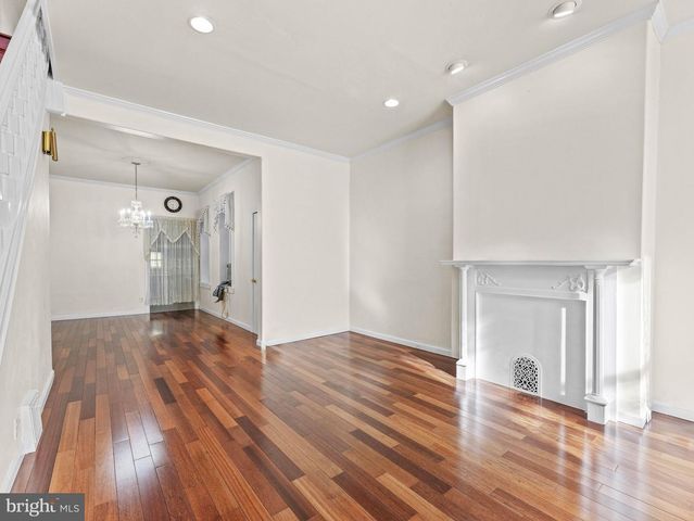 1521 W SHUNK ST, Philadelphia, PA 19145