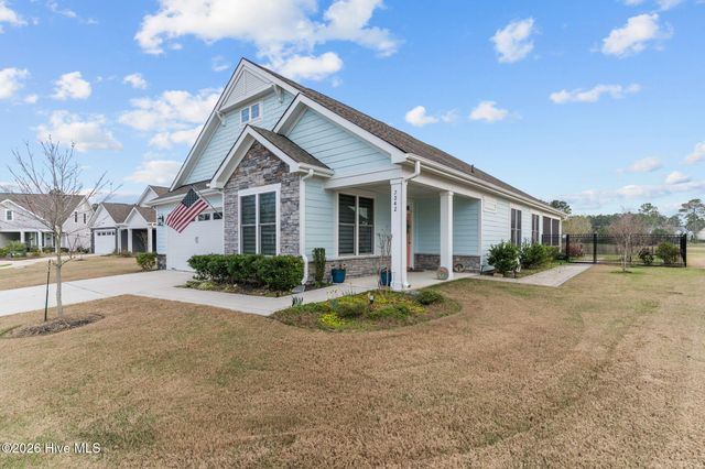 7342 Oakland Country Court, Winnabow, NC 28479