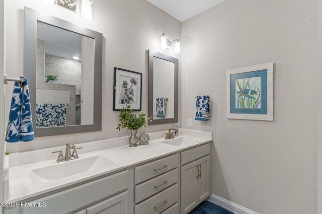 7342 Oakland Country Court, Winnabow, NC 28479