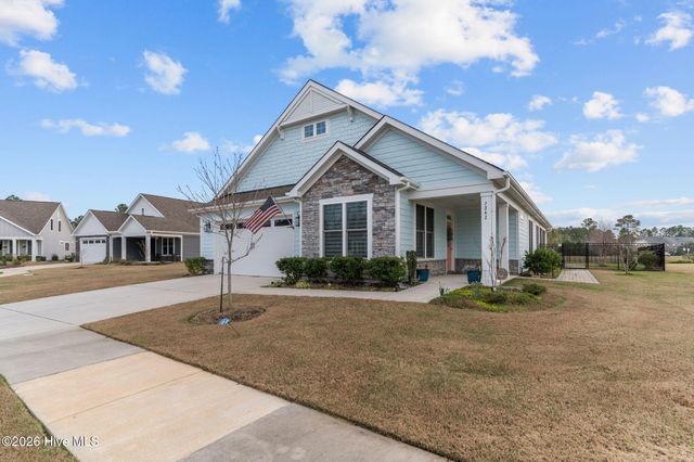 7342 Oakland Country Court, Winnabow, NC 28479