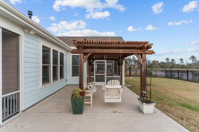 7342 Oakland Country Court, Winnabow, NC 28479