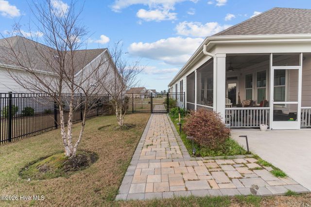 7342 Oakland Country Court, Winnabow, NC 28479