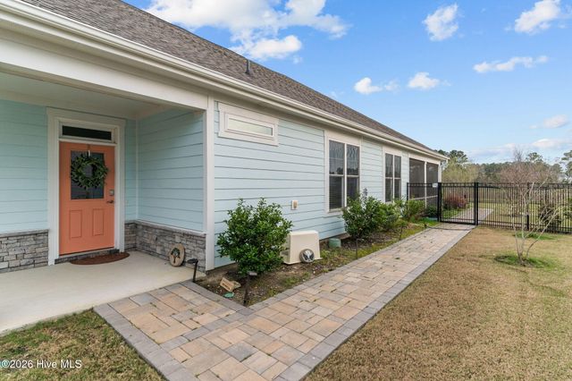 7342 Oakland Country Court, Winnabow, NC 28479