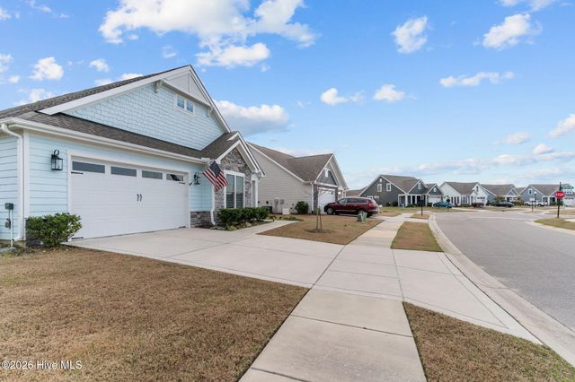 7342 Oakland Country Court, Winnabow, NC 28479