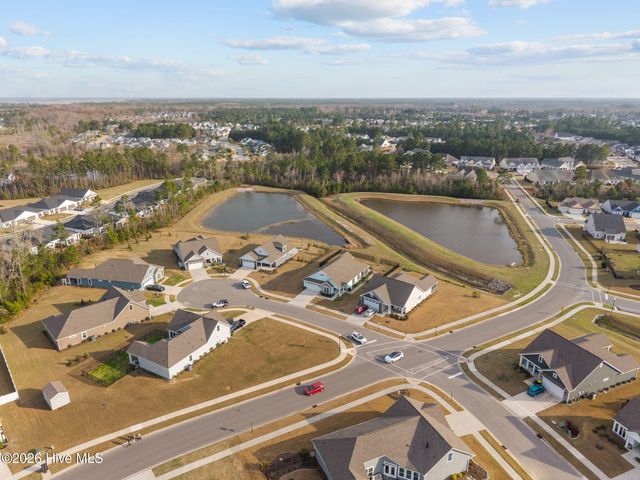 7342 Oakland Country Court, Winnabow, NC 28479