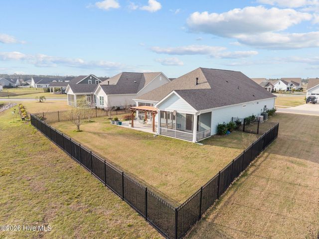 7342 Oakland Country Court, Winnabow, NC 28479