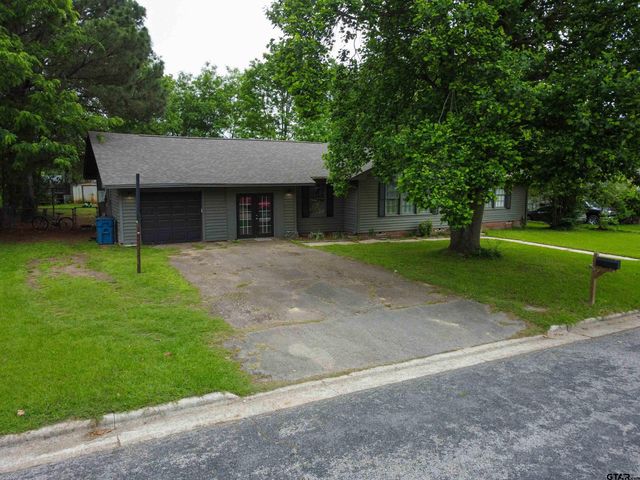 1211 Lamar Avenue, Mount Pleasant, TX 75455
