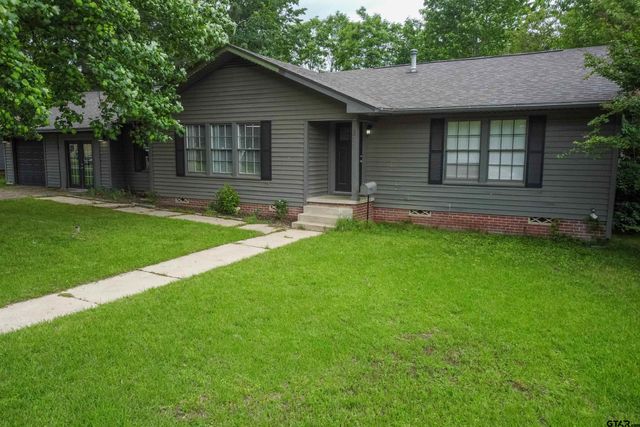 1211 Lamar Avenue, Mount Pleasant, TX 75455