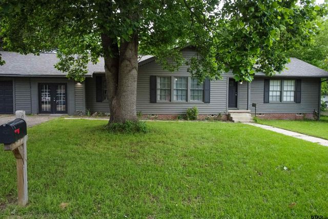 1211 Lamar Avenue, Mount Pleasant, TX 75455