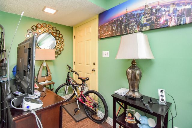 10488 Hammerly Boulevard 81, Houston, TX 77043