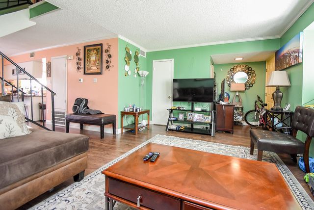 10488 Hammerly Boulevard 81, Houston, TX 77043