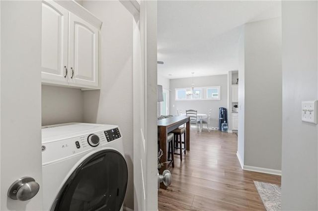 409 NE Ash Street, Oak Grove, MO 64075