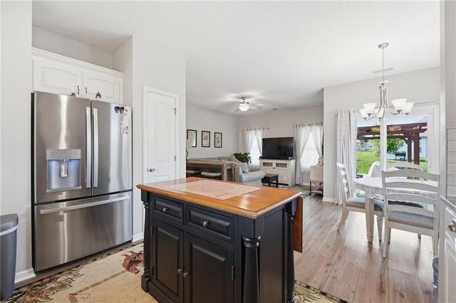 409 NE Ash Street, Oak Grove, MO 64075