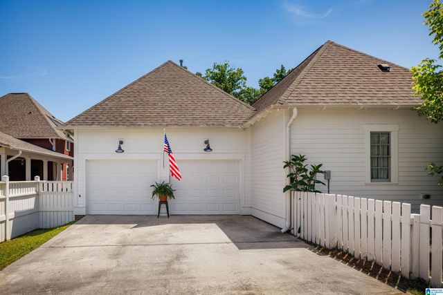 411 RENAISSANCE DRIVE, Hoover, AL 35226