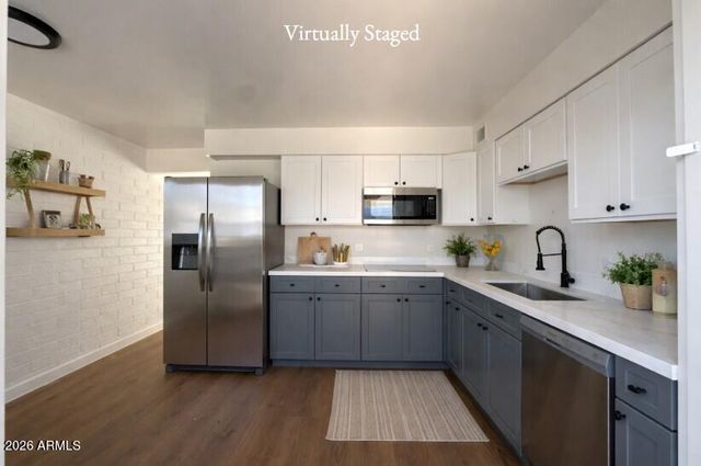 3020 E YALE Street, Phoenix, AZ 85008