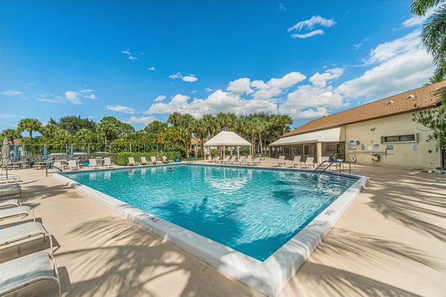 3315 Lucerne Park Drive, Greenacres, FL 33467