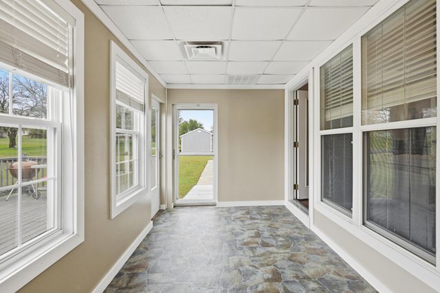 9648 County Drive 191, Carthage, MO 64836