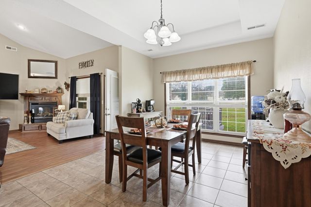 9648 County Drive 191, Carthage, MO 64836