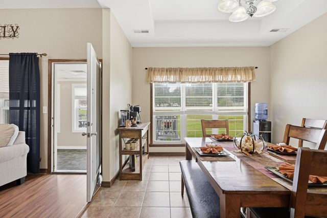 9648 County Drive 191, Carthage, MO 64836