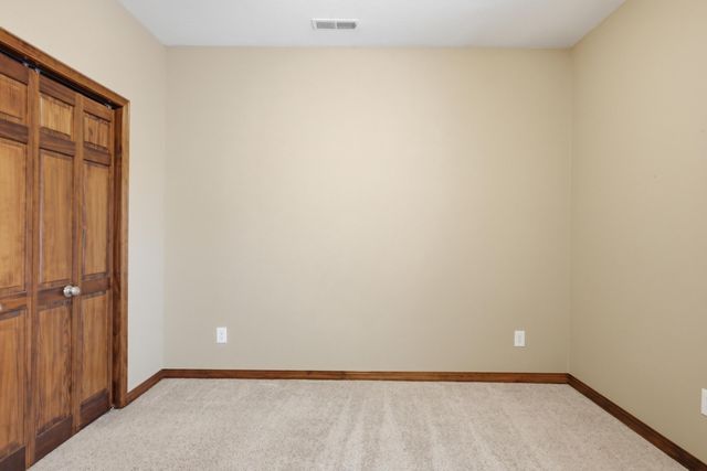 9648 County Drive 191, Carthage, MO 64836