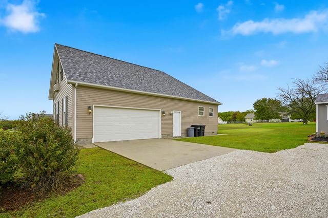 9648 County Drive 191, Carthage, MO 64836