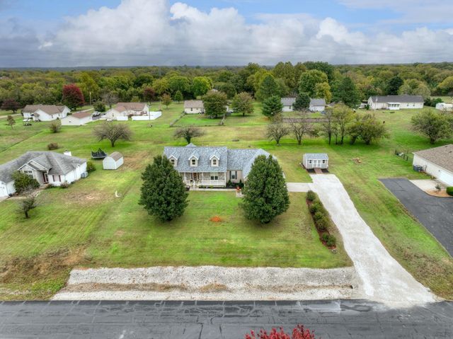 9648 County Drive 191, Carthage, MO 64836