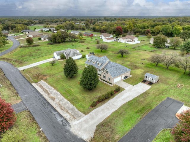 9648 County Drive 191, Carthage, MO 64836