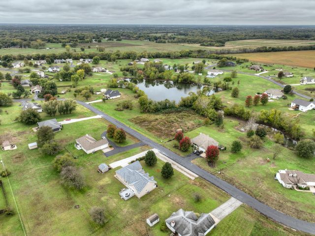 9648 County Drive 191, Carthage, MO 64836