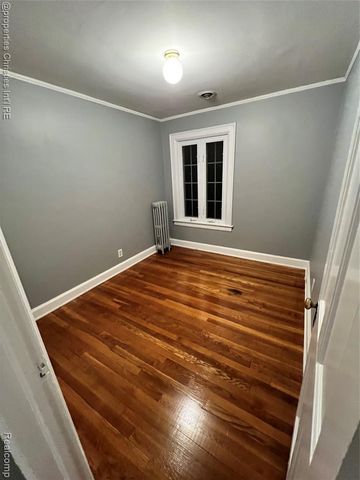 578 Neff Road, Grosse Pointe, MI 48230