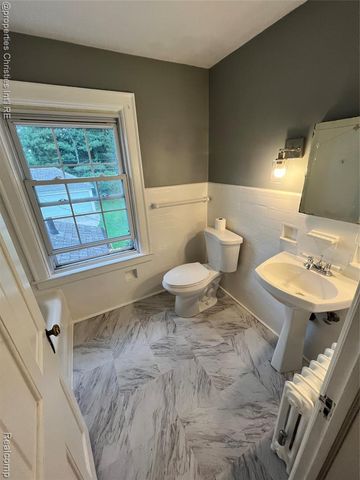 578 Neff Road, Grosse Pointe, MI 48230
