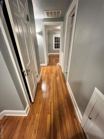 578 Neff Road, Grosse Pointe, MI 48230