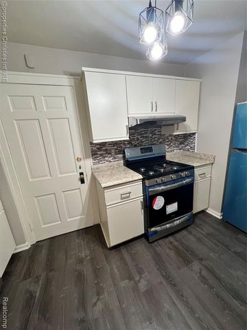 578 Neff Road, Grosse Pointe, MI 48230