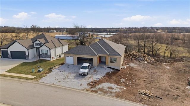 11717 E 231st Street, Peculiar, MO 64078