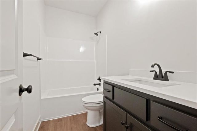 11717 E 231st Street, Peculiar, MO 64078