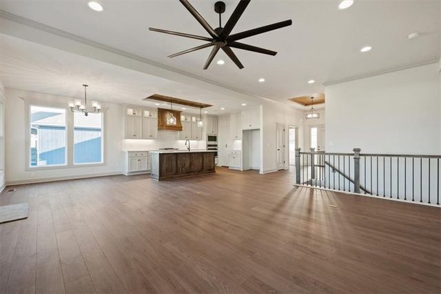 11717 E 231st Street, Peculiar, MO 64078