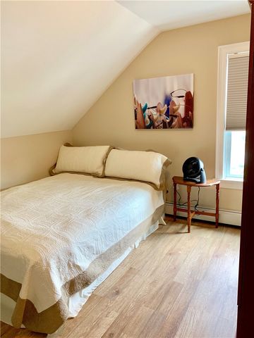 13 Lucas Avenue, Newport, RI 02840
