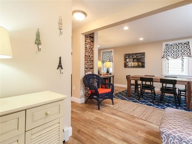 13 Lucas Avenue, Newport, RI 02840
