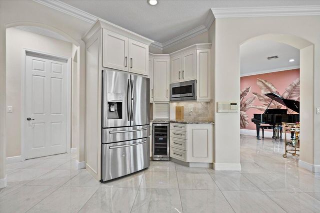 4241 Wellington Shores Drive, Wellington, FL 33449