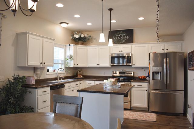 4854 Hammock Drive, Fort Wayne, IN 46818