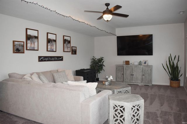 4854 Hammock Drive, Fort Wayne, IN 46818